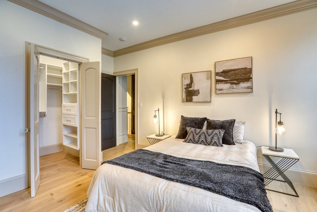 Boston, Massachusetts, 02129, United States, 4 Bedrooms Bedrooms, ,4 BathroomsBathrooms,Residential,Active,2043810