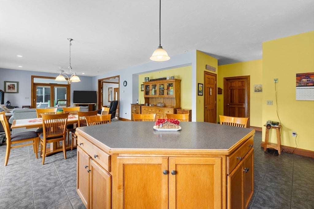 Middleboro, Massachusetts, 02346, United States, 4 Bedrooms Bedrooms, ,5 BathroomsBathrooms,Residential,Active,1858668