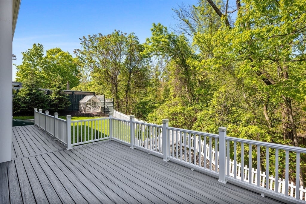 Newton, Massachusetts, 02460, United States, 5 Bedrooms Bedrooms, ,4 BathroomsBathrooms,Residential,Active,1934756