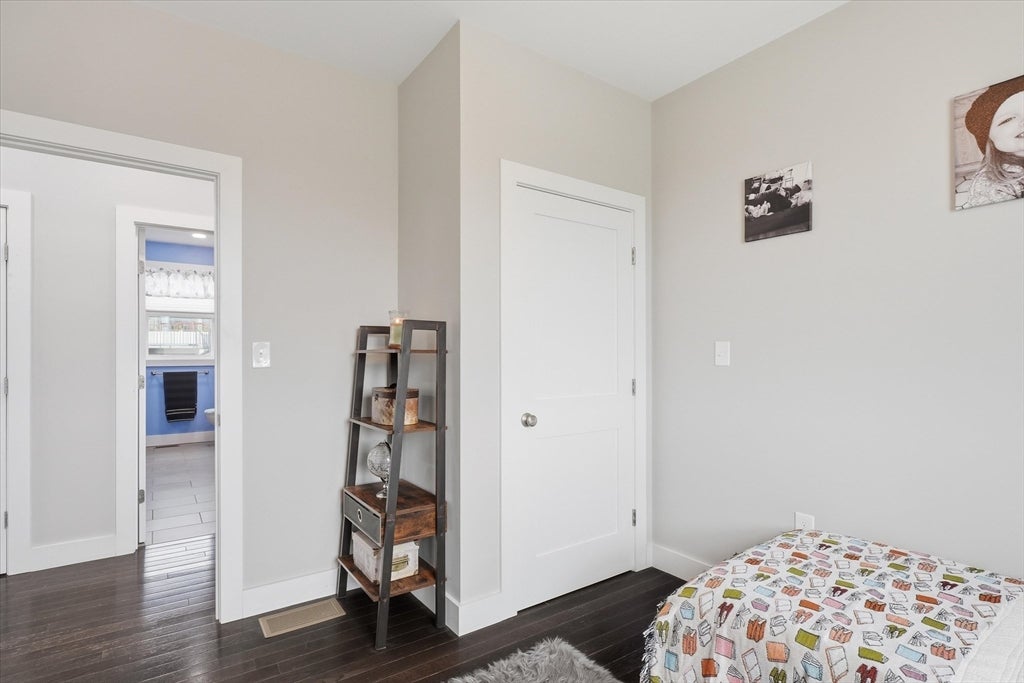 Lynn, Massachusetts, 01904, United States, 5 Bedrooms Bedrooms, ,3 BathroomsBathrooms,Residential,Active,2043805