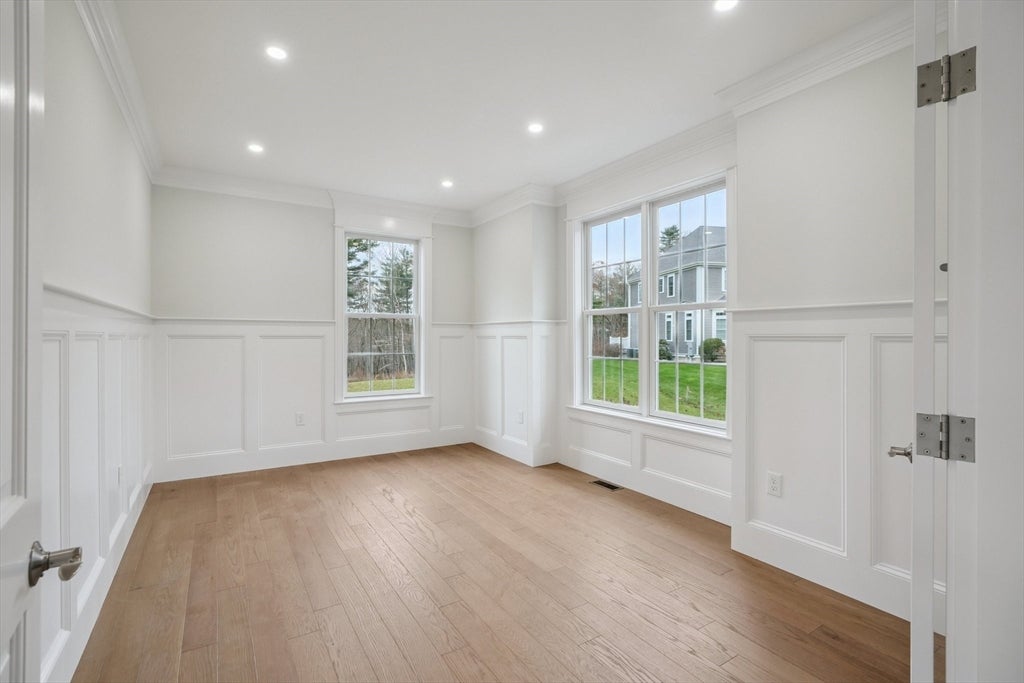 Hopkinton, Massachusetts, 01748, United States, 4 Bedrooms Bedrooms, ,6 BathroomsBathrooms,Residential,Active,2007177