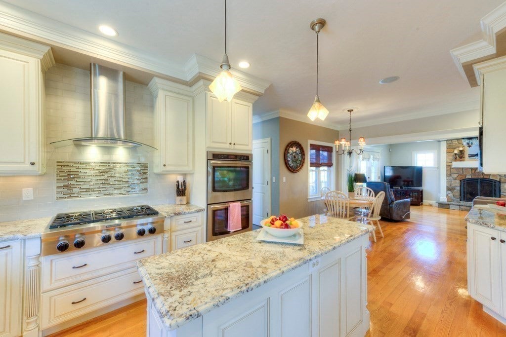 Shrewsbury, Massachusetts, 01545, United States, 5 Bedrooms Bedrooms, ,5 BathroomsBathrooms,Residential,Active,1964258