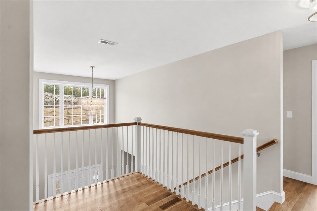 Derry, New Hampshire, 03038, United States, 4 Bedrooms Bedrooms, ,3 BathroomsBathrooms,Residential,Active,1993933