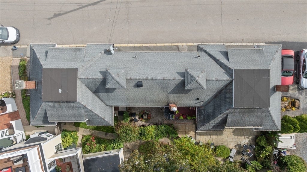 Newburyport, Massachusetts, 01950, United States, 3 Bedrooms Bedrooms, ,3 BathroomsBathrooms,Residential,Active,2045626