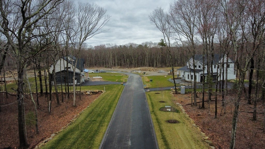 Hopkinton, Massachusetts, 01748, United States, 5 Bedrooms Bedrooms, ,6 BathroomsBathrooms,Residential,Active,1781577