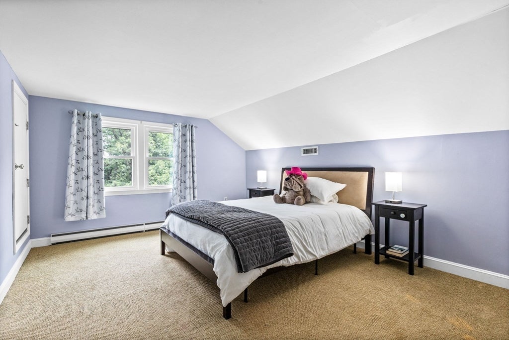 Andover, Massachusetts, 01810, United States, 5 Bedrooms Bedrooms, ,4 BathroomsBathrooms,Residential,Active,1934816