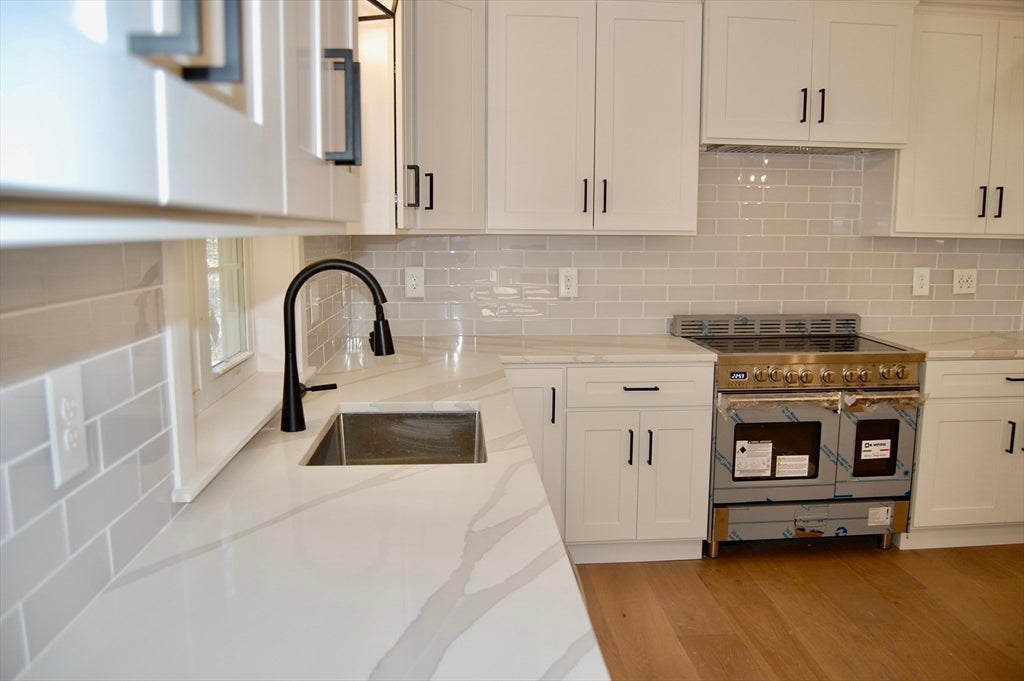 Plymouth, Massachusetts, 02360, United States, 4 Bedrooms Bedrooms, ,3 BathroomsBathrooms,Residential,Active,1993944