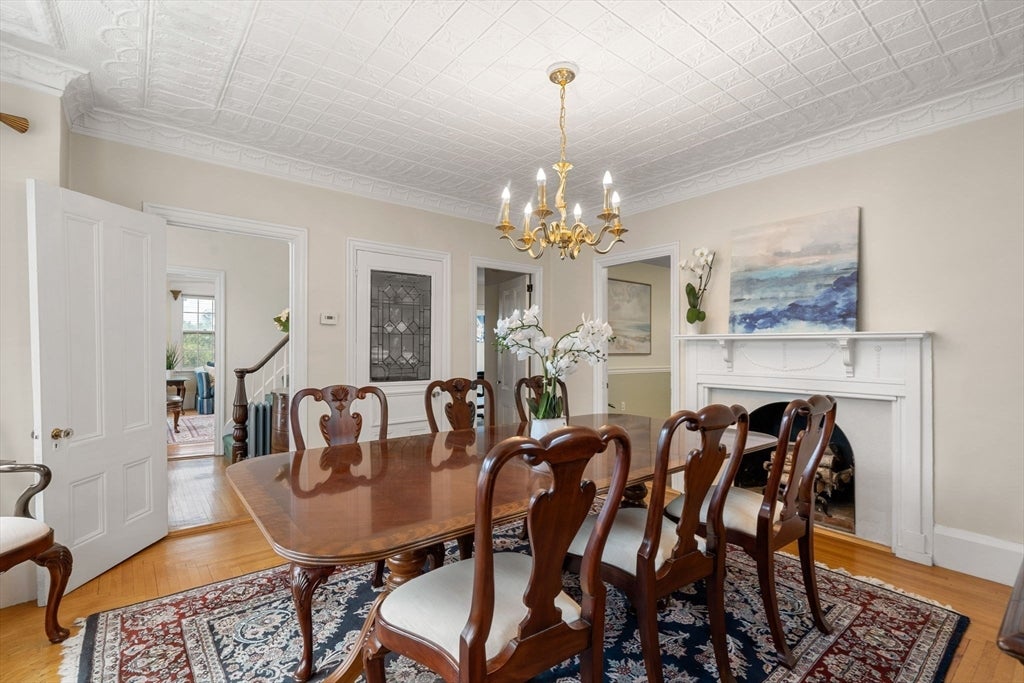 Newburyport, Massachusetts, 01950, United States, 3 Bedrooms Bedrooms, ,2 BathroomsBathrooms,Residential,Active,1922344