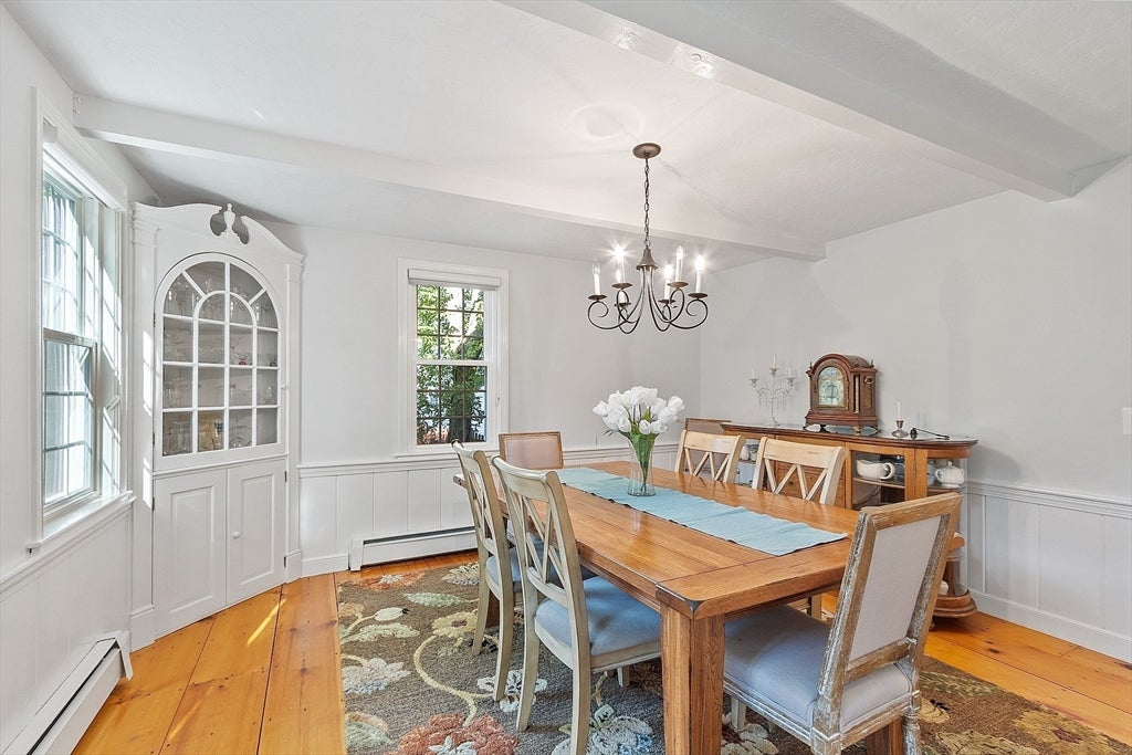 Westborough, Massachusetts, 01581, United States, 4 Bedrooms Bedrooms, ,3 BathroomsBathrooms,Residential,Active,1943801