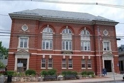 Hopkinton, Massachusetts, 01748, United States, ,3 BathroomsBathrooms,Residential,Active,1702491