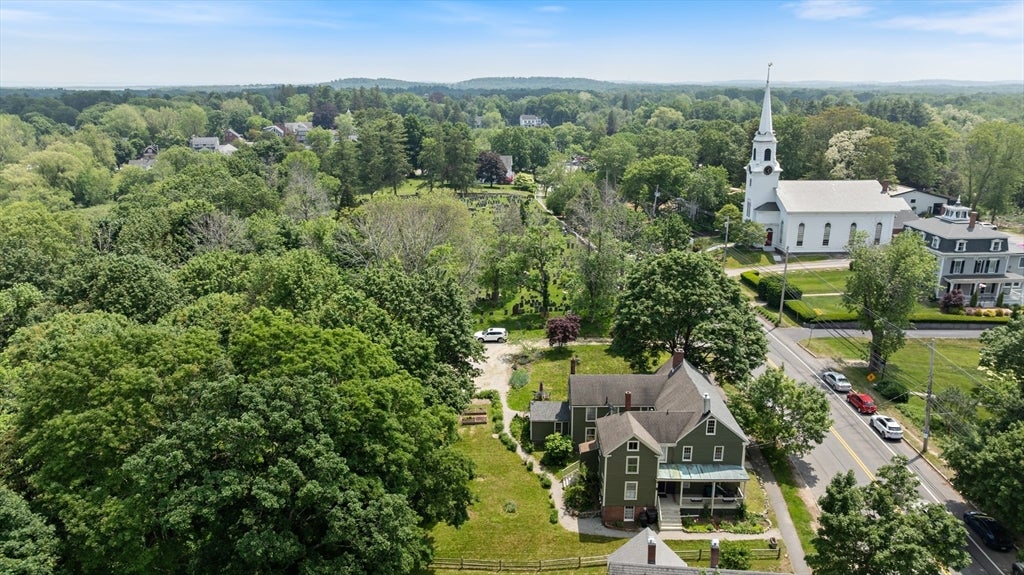 Newbury, Massachusetts, 01951, United States, 5 Bedrooms Bedrooms, ,3 BathroomsBathrooms,Residential,Active,1945051