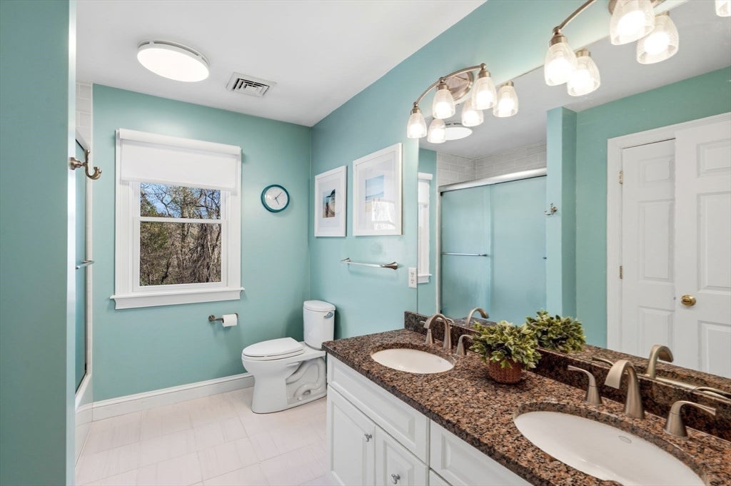 West Newbury, Massachusetts, 01985, United States, 4 Bedrooms Bedrooms, ,4 BathroomsBathrooms,Residential,Active,2044161
