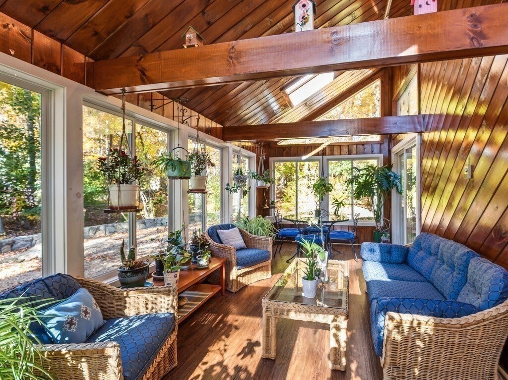 Shrewsbury, Massachusetts, 01545, United States, 4 Bedrooms Bedrooms, ,5 BathroomsBathrooms,Residential,Active,1968373