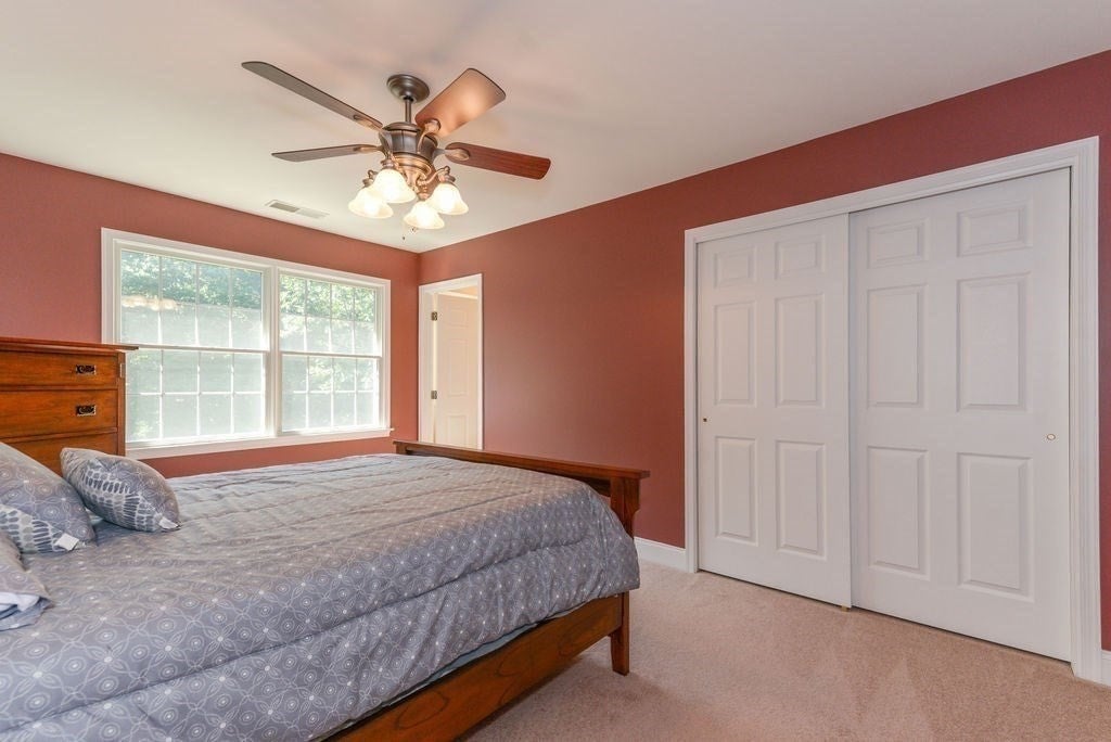 Bellingham, Massachusetts, 02019, United States, 4 Bedrooms Bedrooms, ,4 BathroomsBathrooms,Residential,Active,2045545