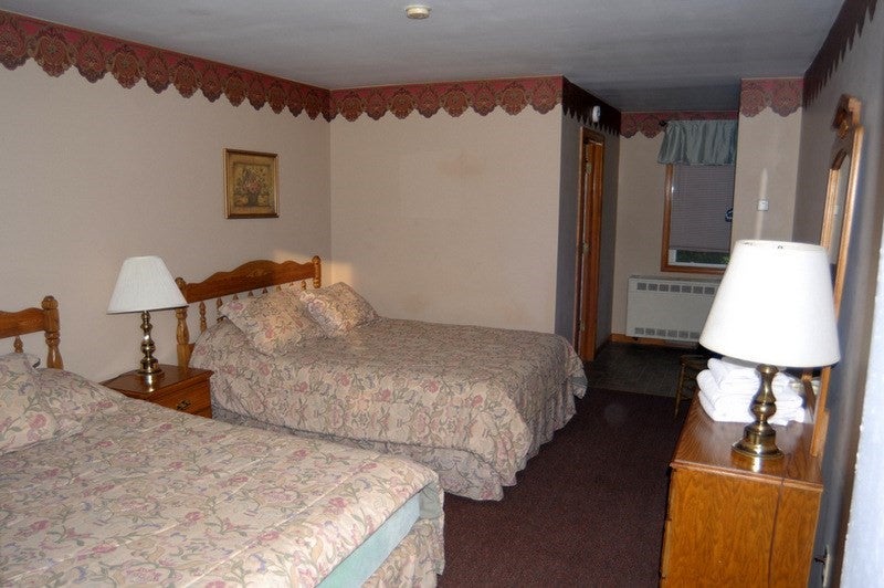 Washington, Massachusetts, 01223, United States, 22 Bedrooms Bedrooms, ,21 BathroomsBathrooms,Residential,Active,1952629