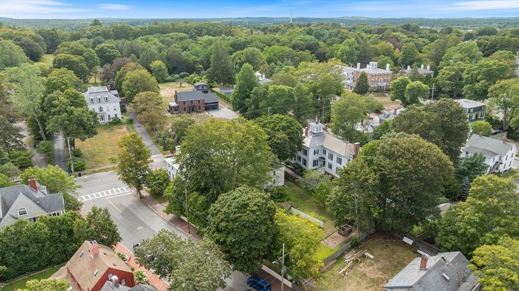 Newburyport, Massachusetts, 01950, United States, 3 Bedrooms Bedrooms, ,2 BathroomsBathrooms,Residential,Active,1944278