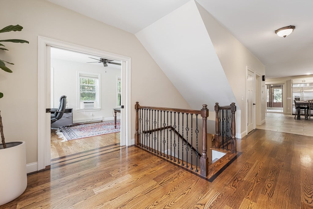 Woburn, Massachusetts, 01801, United States, 5 Bedrooms Bedrooms, ,5 BathroomsBathrooms,Residential,Active,1922298