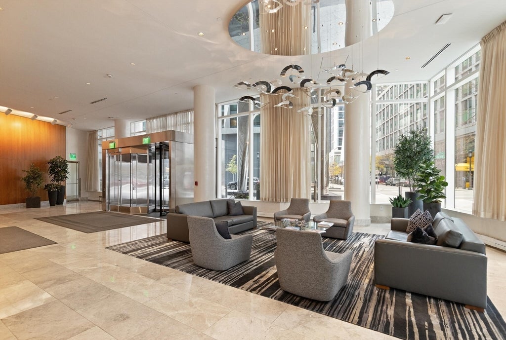 Boston, Massachusetts, 02210, United States, 2 Bedrooms Bedrooms, ,3 BathroomsBathrooms,Residential,Active,1993631