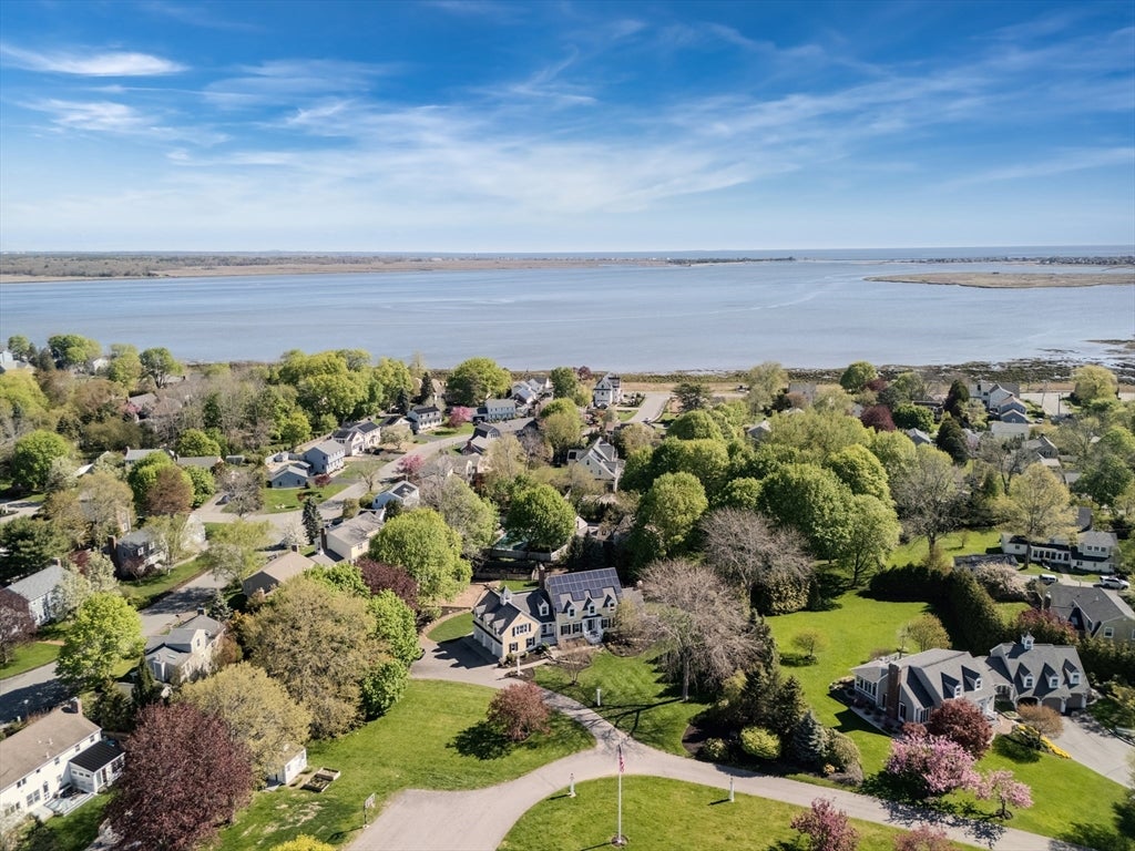 Newburyport, Massachusetts, 01950, United States, 4 Bedrooms Bedrooms, ,4 BathroomsBathrooms,Residential,Active,2045765