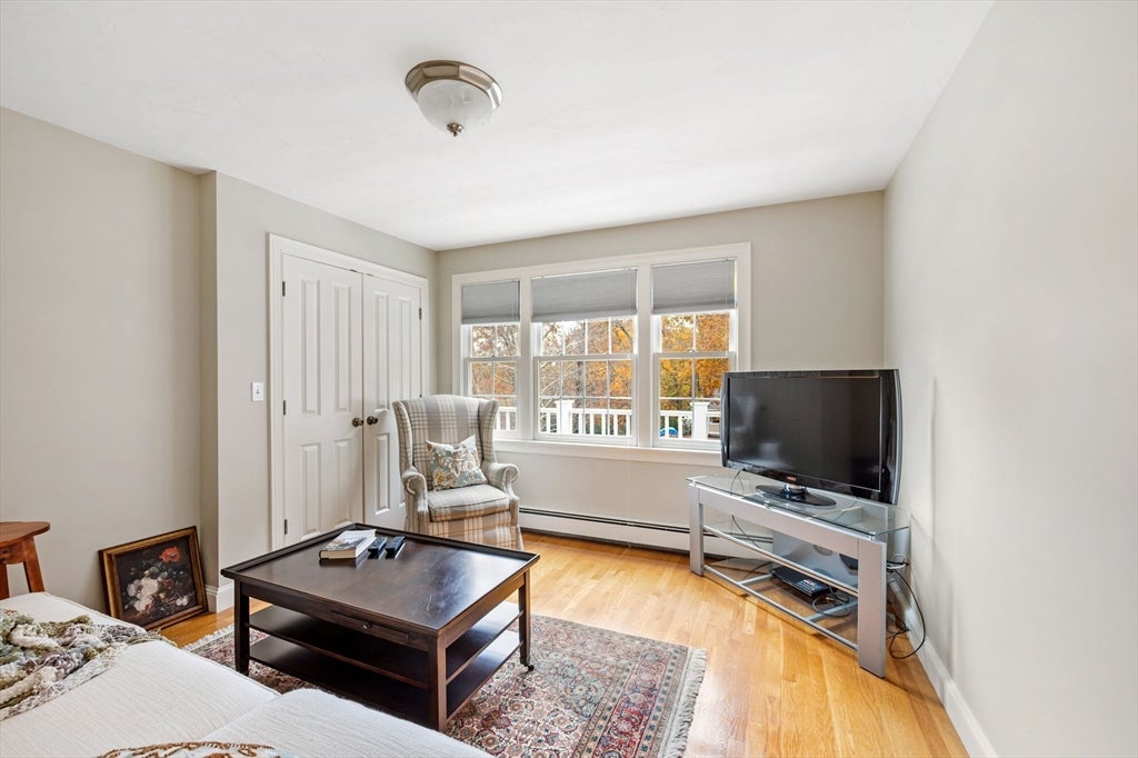 Norwell, Massachusetts, 02061, United States, 4 Bedrooms Bedrooms, ,4 BathroomsBathrooms,Residential,Active,1986892