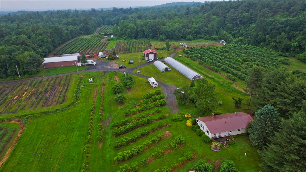 Westfield, Massachusetts, 01085, United States, ,4 BathroomsBathrooms,Residential,Active,1862838