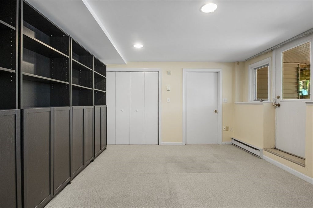 Foxboro, Massachusetts, 02035, United States, 5 Bedrooms Bedrooms, ,4 BathroomsBathrooms,Residential,Active,1904724