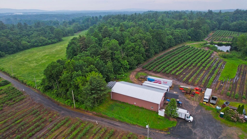 Westfield, Massachusetts, 01085, United States, ,4 BathroomsBathrooms,Residential,Active,1862838