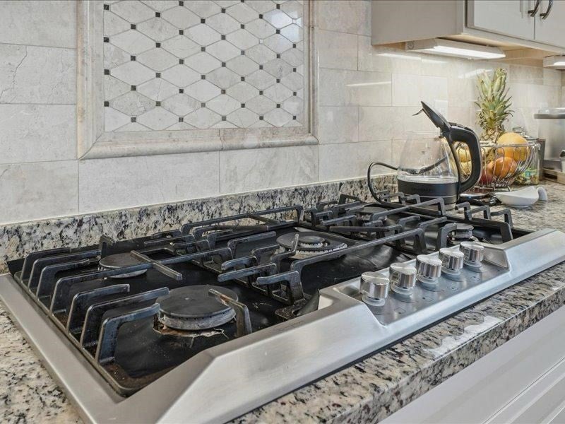 Pelham, New Hampshire, 03076, United States, 3 Bedrooms Bedrooms, ,3 BathroomsBathrooms,Residential,Active,2007919