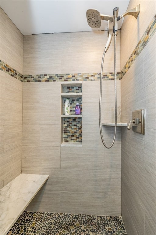 Woburn, Massachusetts, 01801, United States, 5 Bedrooms Bedrooms, ,5 BathroomsBathrooms,Residential,Active,1922298