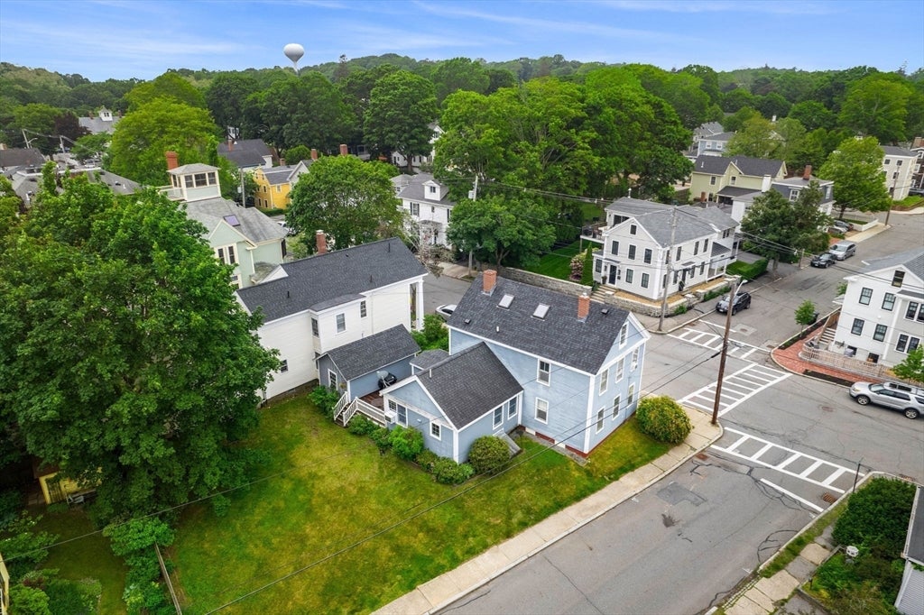 Newburyport, Massachusetts, 01950, United States, 3 Bedrooms Bedrooms, ,2 BathroomsBathrooms,Residential,Active,1922344