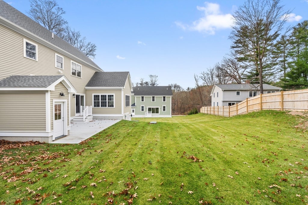 Andover, Massachusetts, 01810, United States, 4 Bedrooms Bedrooms, ,3 BathroomsBathrooms,Residential,Active,1990653