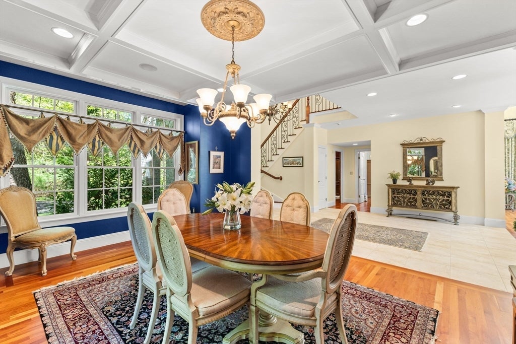 Lakeville, Massachusetts, 02347, United States, 5 Bedrooms Bedrooms, ,5 BathroomsBathrooms,Residential,Active,1867904