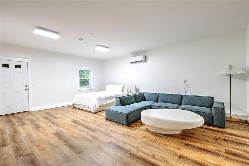 South Kingstown, Rhode Island, 02879, United States, 2 Bedrooms Bedrooms, ,3 BathroomsBathrooms,Residential,Active,2045783