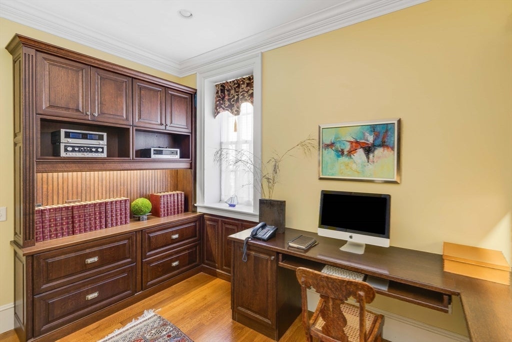 Salem, Massachusetts, 01970, United States, 5 Bedrooms Bedrooms, ,7 BathroomsBathrooms,Residential,Active,1945049