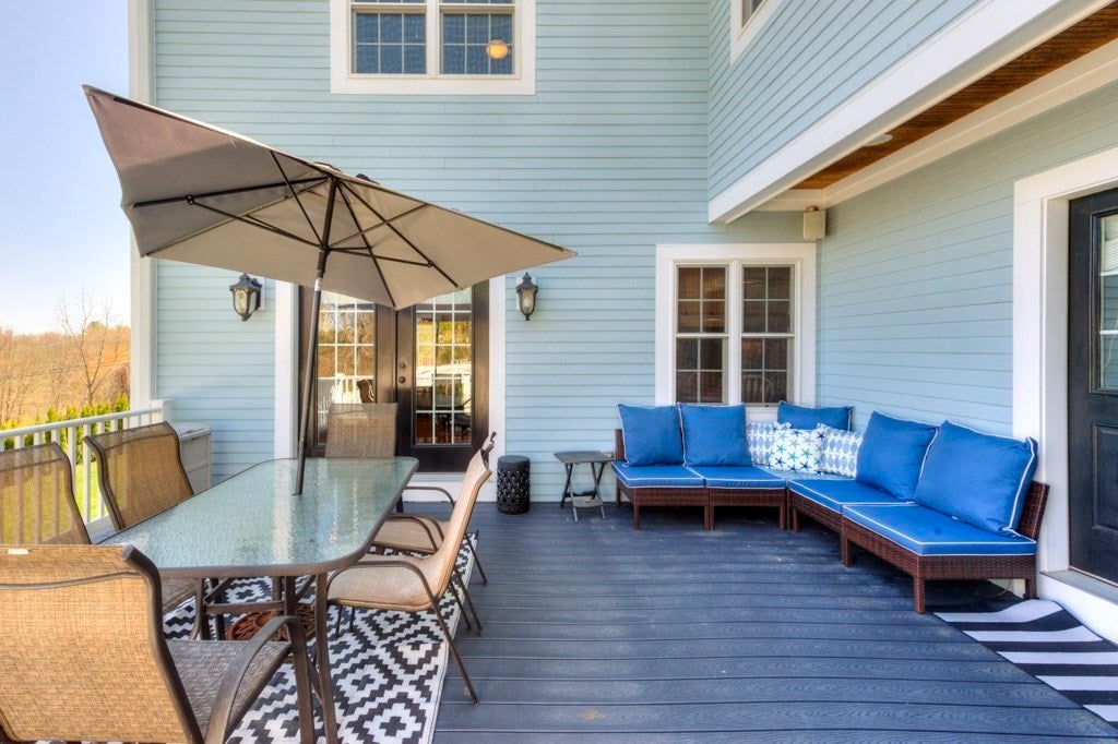 Shrewsbury, Massachusetts, 01545, United States, 5 Bedrooms Bedrooms, ,5 BathroomsBathrooms,Residential,Active,1964258