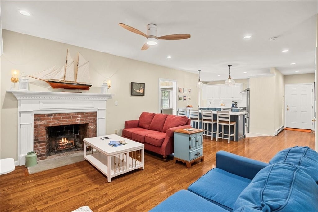 Bourne, Massachusetts, 02532, United States, 4 Bedrooms Bedrooms, ,4 BathroomsBathrooms,Residential,Active,2052070
