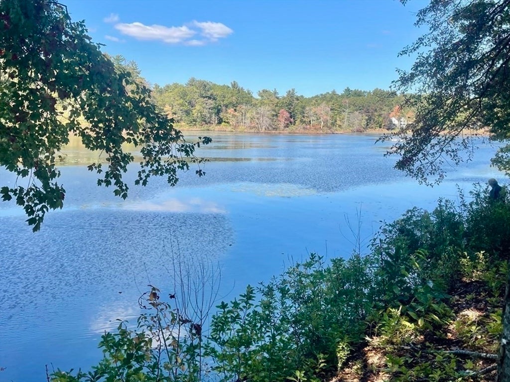 Foxboro, Massachusetts, 02035, United States, 5 Bedrooms Bedrooms, ,4 BathroomsBathrooms,Residential,Active,1904724