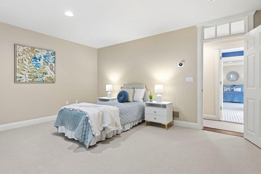 Concord, Massachusetts, 01742, United States, 6 Bedrooms Bedrooms, ,7 BathroomsBathrooms,Residential,Active,2044996