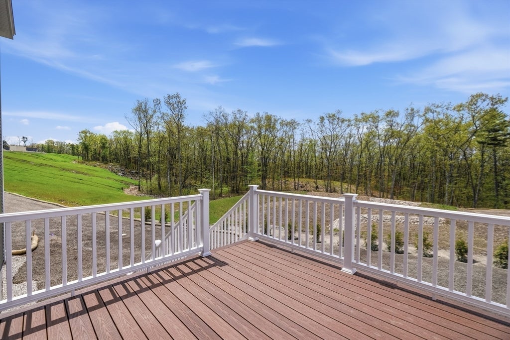 Derry, New Hampshire, 03038, United States, 4 Bedrooms Bedrooms, ,3 BathroomsBathrooms,Residential,Active,1993933