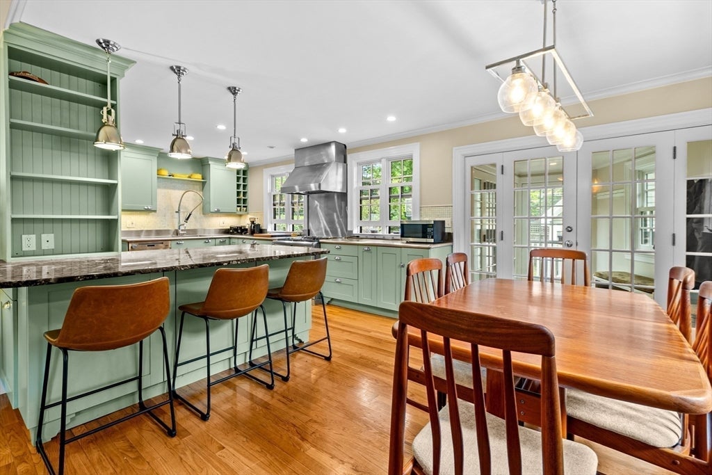 Brookline, Massachusetts, 02445, United States, 5 Bedrooms Bedrooms, ,4 BathroomsBathrooms,Residential,Active,1905060