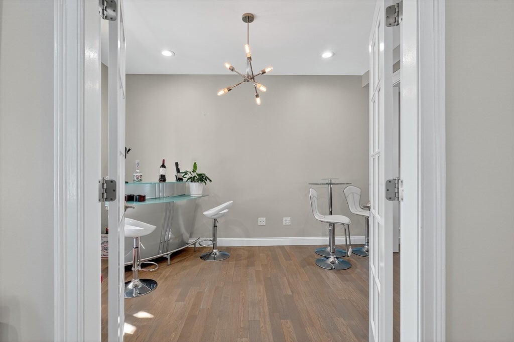 Danvers, Massachusetts, 01923, United States, 4 Bedrooms Bedrooms, ,4 BathroomsBathrooms,Residential,Active,1992274