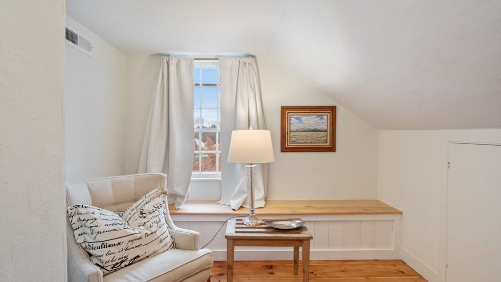 Newbury, Massachusetts, 01951, United States, 5 Bedrooms Bedrooms, ,5 BathroomsBathrooms,Residential,Active,2045691