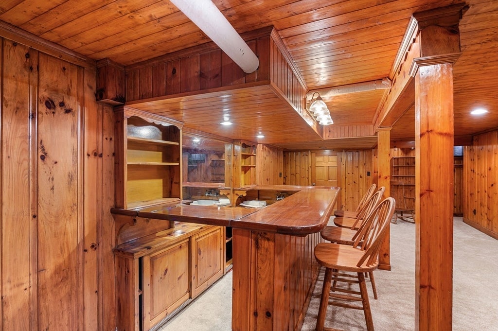 Swampscott, Massachusetts, 01907, United States, 6 Bedrooms Bedrooms, ,4 BathroomsBathrooms,Residential,Active,2007274