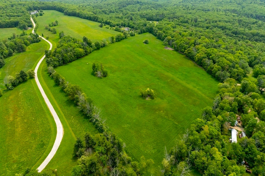 Pittsfield, New Hampshire, 03263, United States, 4 Bedrooms Bedrooms, ,5 BathroomsBathrooms,Residential,Active,1860238