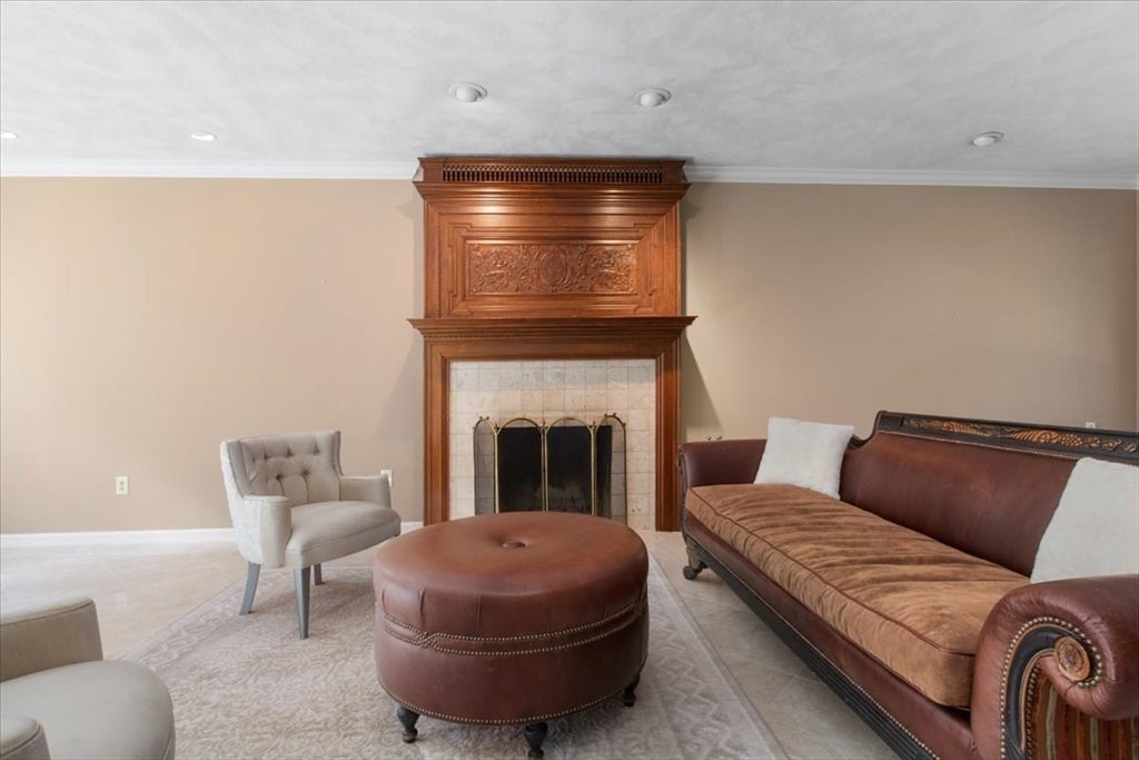 Medfield, Massachusetts, 02052, United States, 5 Bedrooms Bedrooms, ,4 BathroomsBathrooms,Residential,Active,1790178