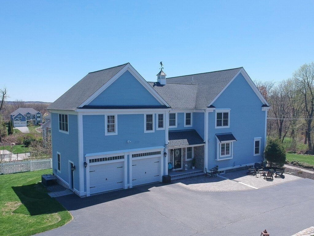 Shrewsbury, Massachusetts, 01545, United States, 5 Bedrooms Bedrooms, ,5 BathroomsBathrooms,Residential,Active,1964258