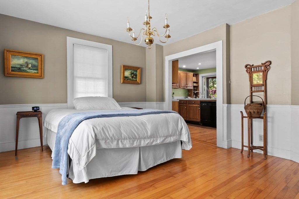 Amesbury, Massachusetts, 01913, United States, 3 Bedrooms Bedrooms, ,3 BathroomsBathrooms,Residential,Active,1929678