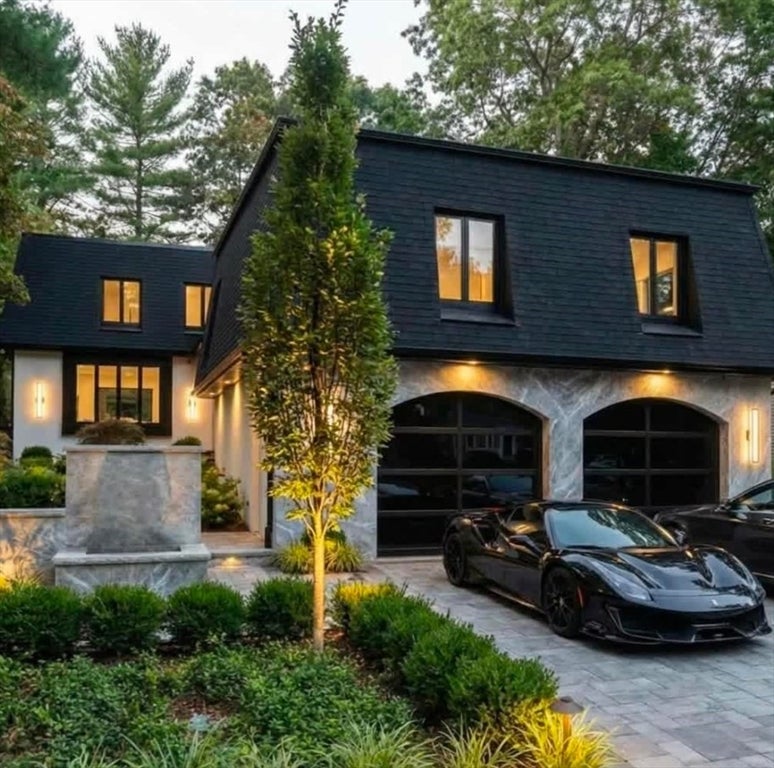 Easton, Massachusetts, 02375, United States, 4 Bedrooms Bedrooms, ,6 BathroomsBathrooms,Residential,Active,2007307