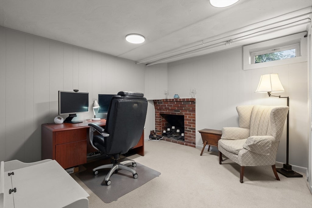 Winchester, Massachusetts, 01890, United States, 4 Bedrooms Bedrooms, ,3 BathroomsBathrooms,Residential,Active,2043140