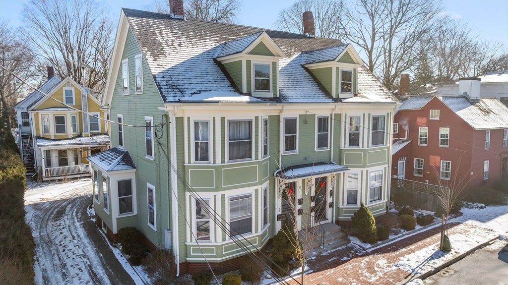 Newburyport, Massachusetts, 01950, United States, 6 Bedrooms Bedrooms, ,6 BathroomsBathrooms,Residential,Active,2011453